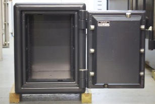 Used Chubb TDR Bankers Quality 2215 TRTL30X6 Equivalent High Security Safe